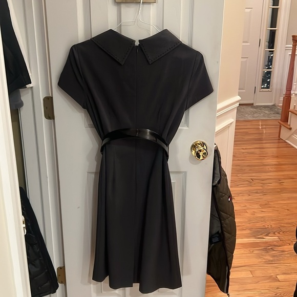 Tahari work dress size 6p - Picture 5 of 6